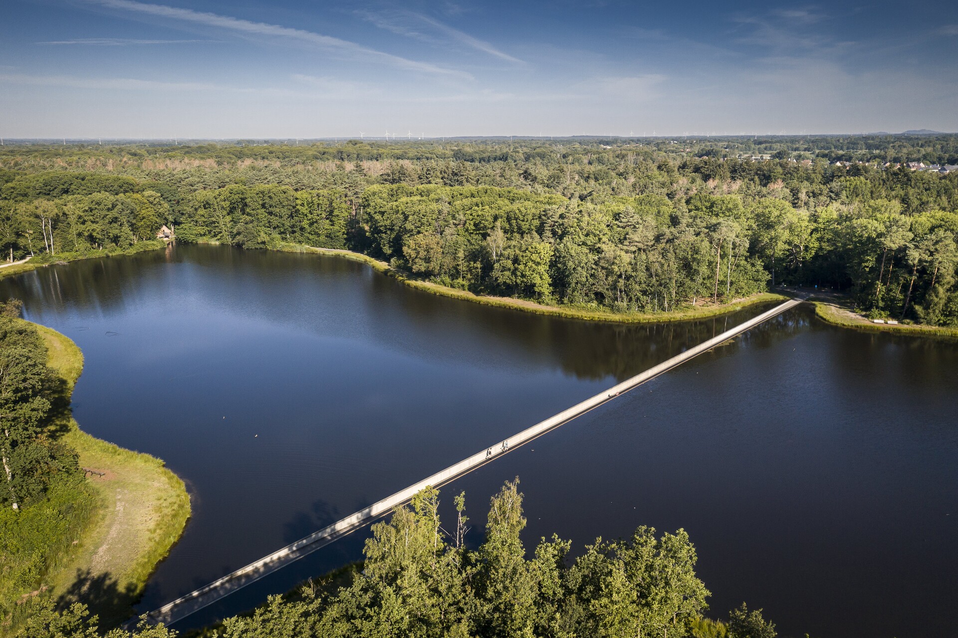fietsen_door_het_water_24u_meet_in_limburg-min.jpg